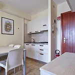 Peaceful Seaside Flat With Pool In Apartament Bibione