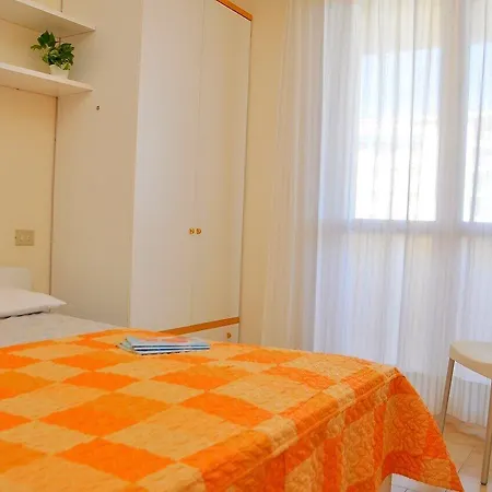 Peaceful Seaside Flat With Pool In