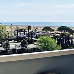 Daire Peaceful Seaside Flat With Pool In *