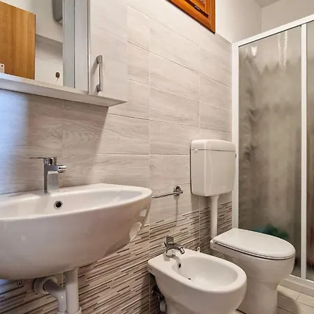 Peaceful Seaside Flat With Pool In