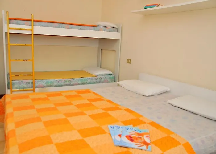 Peaceful Seaside Flat With Pool In Daire