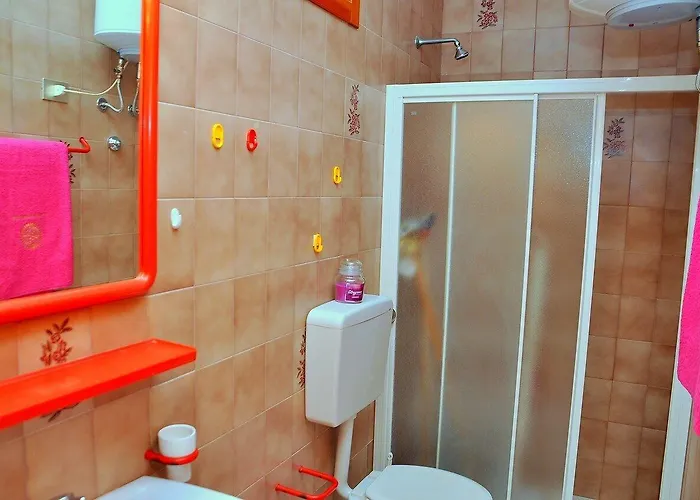 Peaceful Seaside Flat With Pool In *