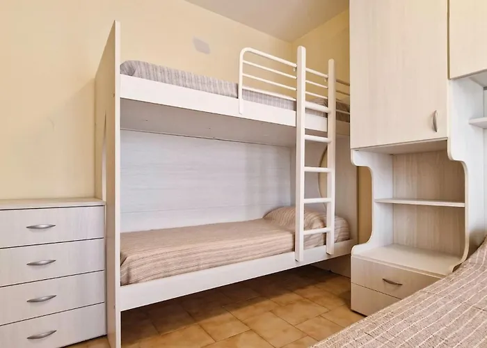 Διαμέρισμα Peaceful Seaside Flat With Pool In *