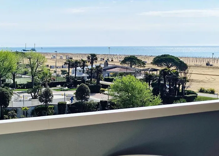 Appartement Peaceful Seaside Flat With Pool In *