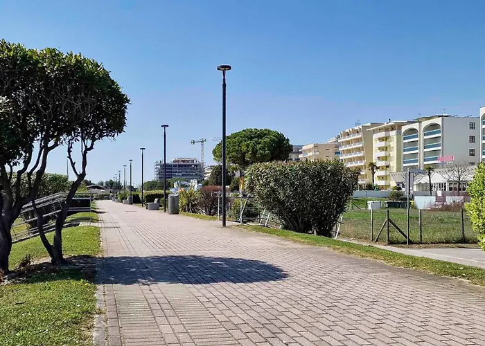 Peaceful Seaside Flat With Pool In *